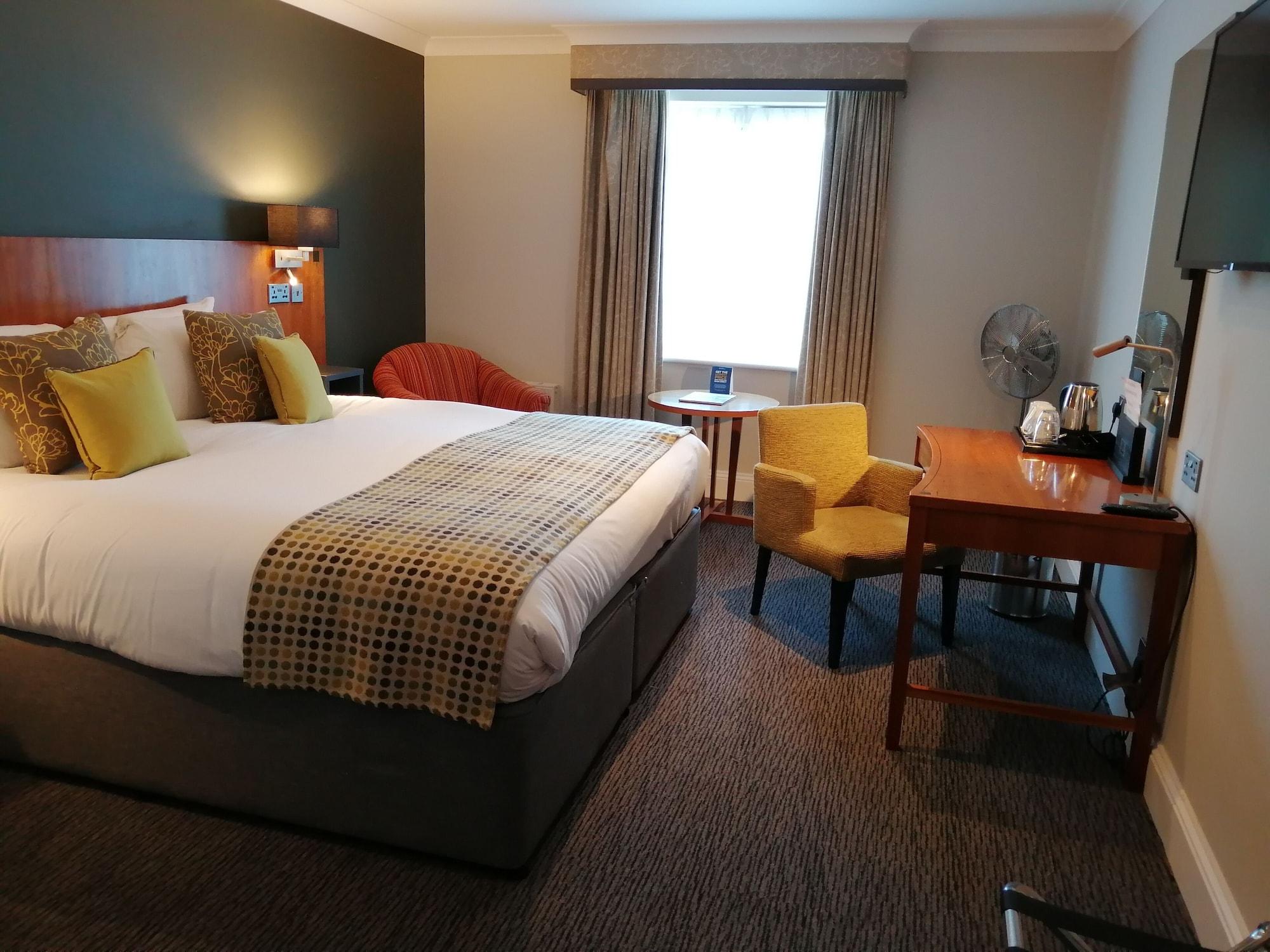 Western Angel Hotel 3*